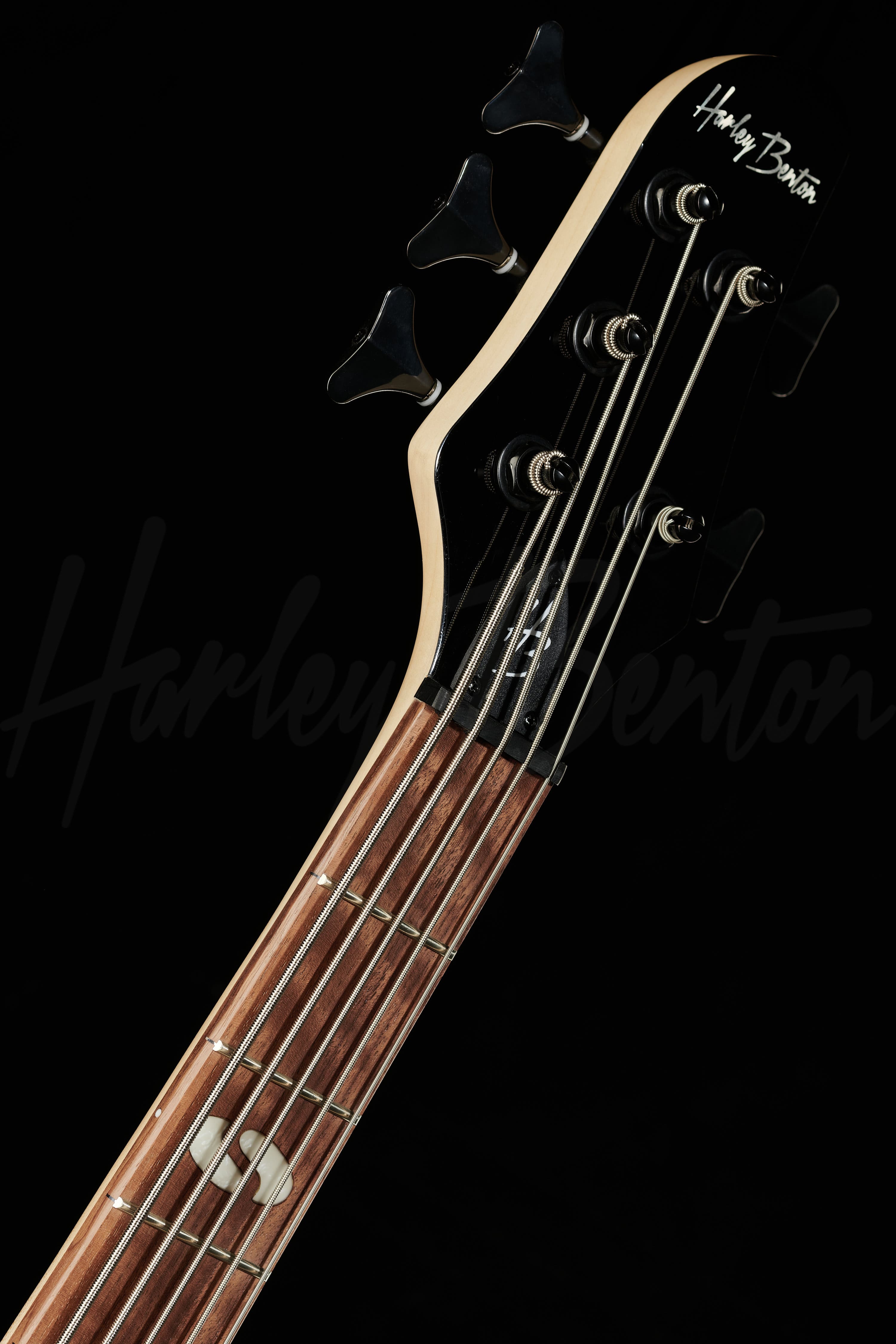 B-550 WH