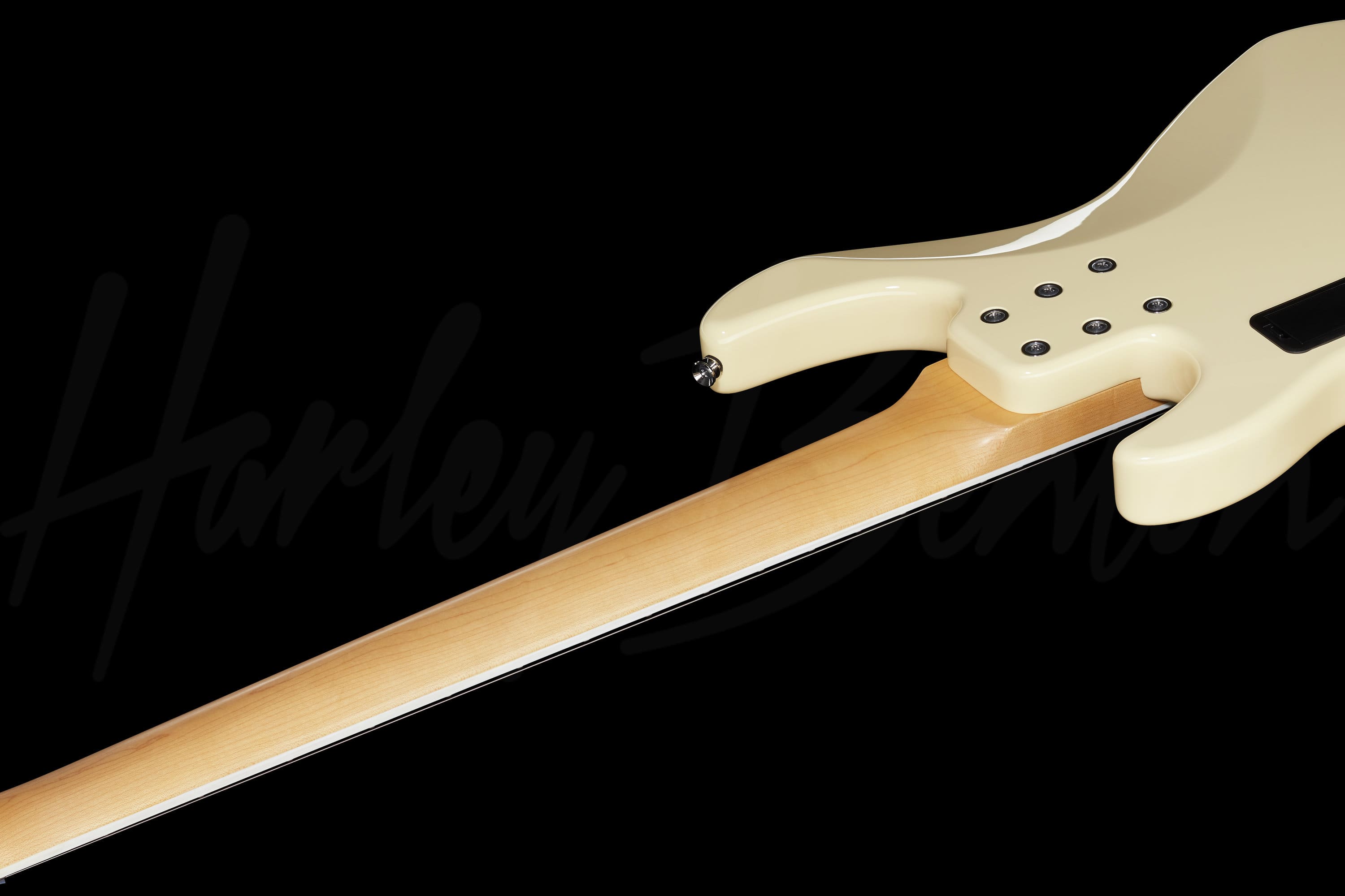 ベース Harley Benton Enhanced MP-5EB Creme Harley Benton Enhanced MP-5EB купить в интернет-магазине LaNota
