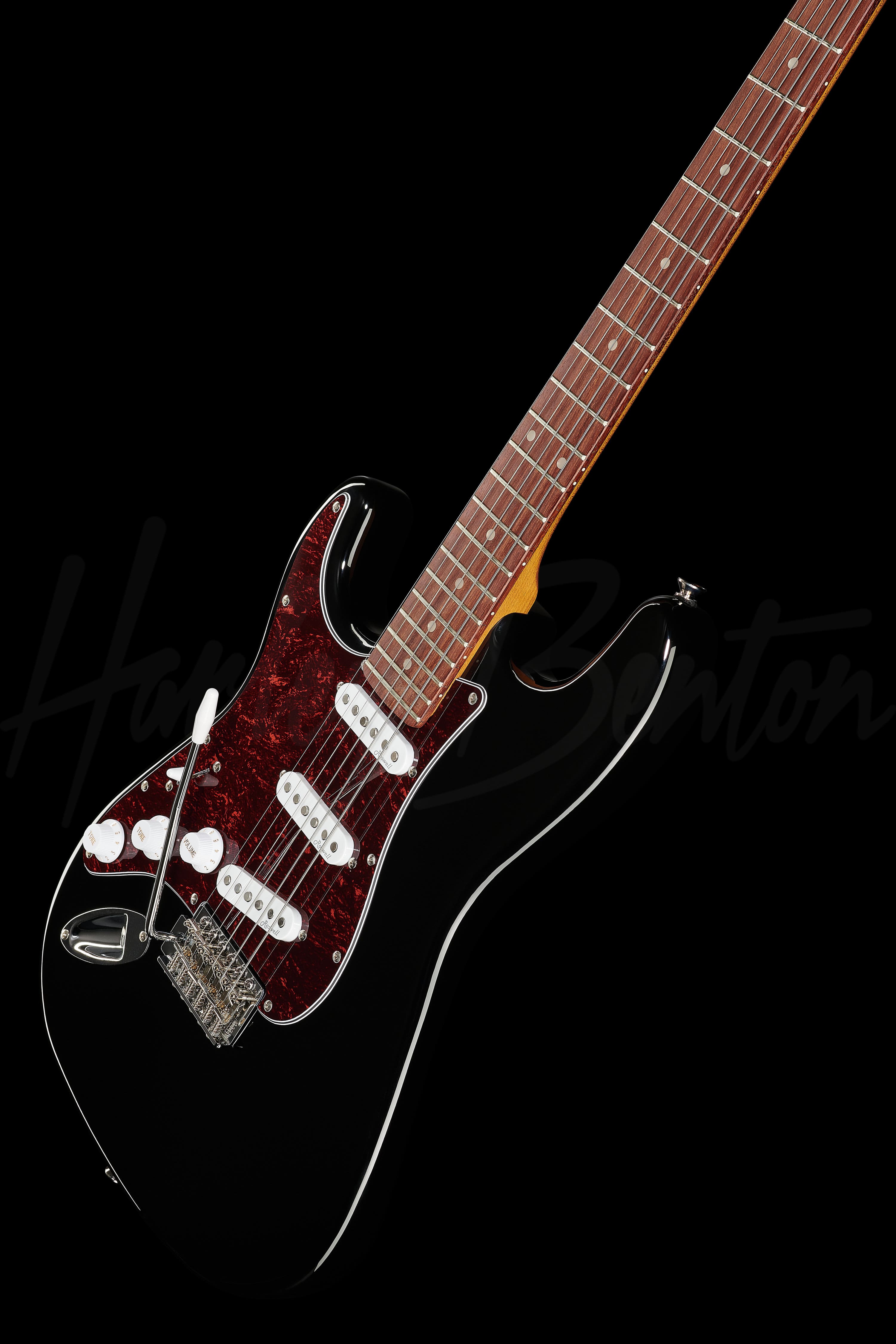 ST-62 LH BK - Harley Benton
