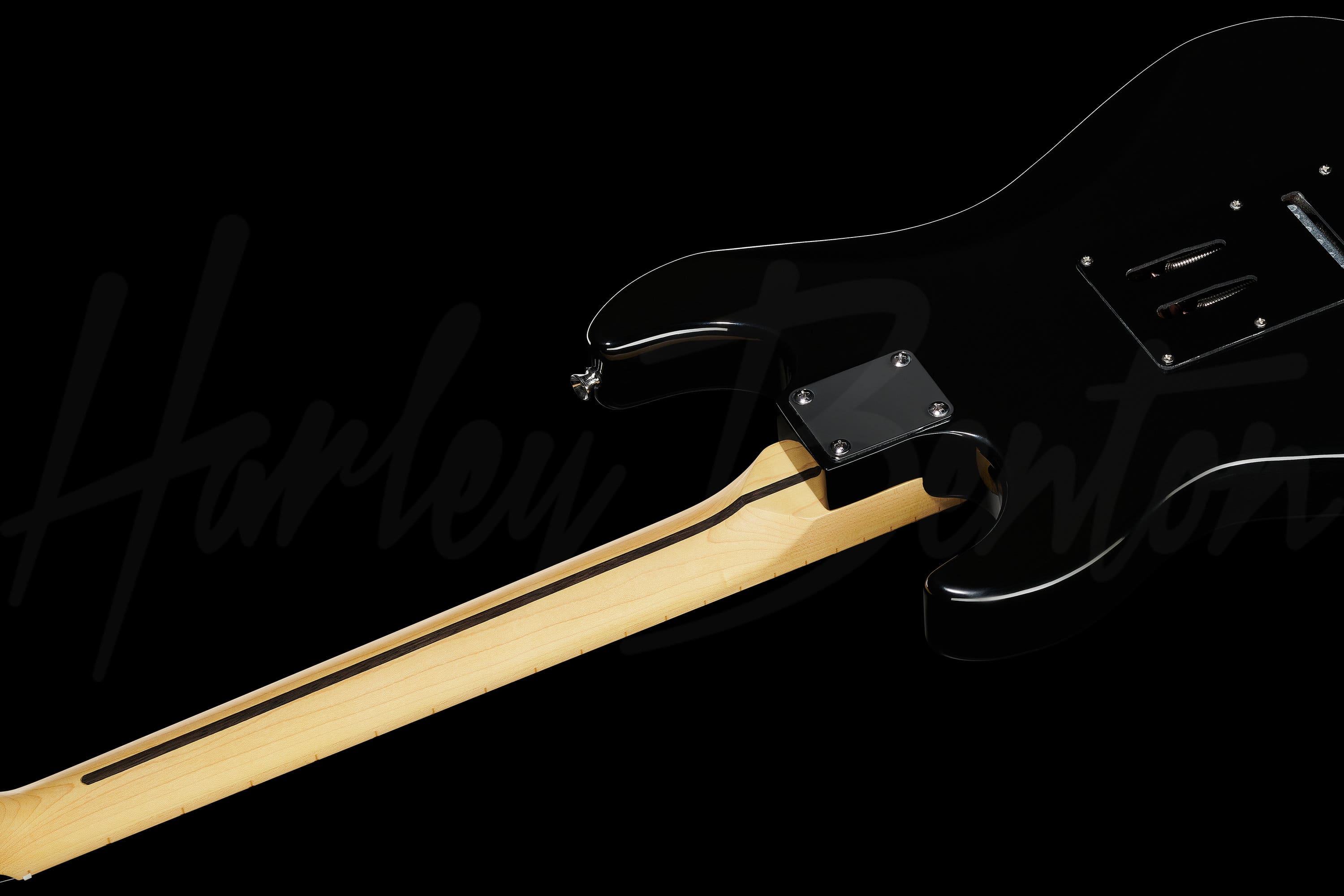 ST-57DG Black