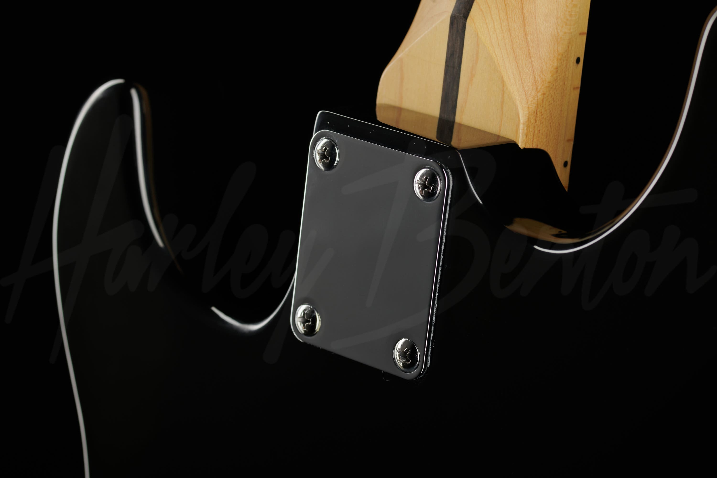 ST-57DG Black