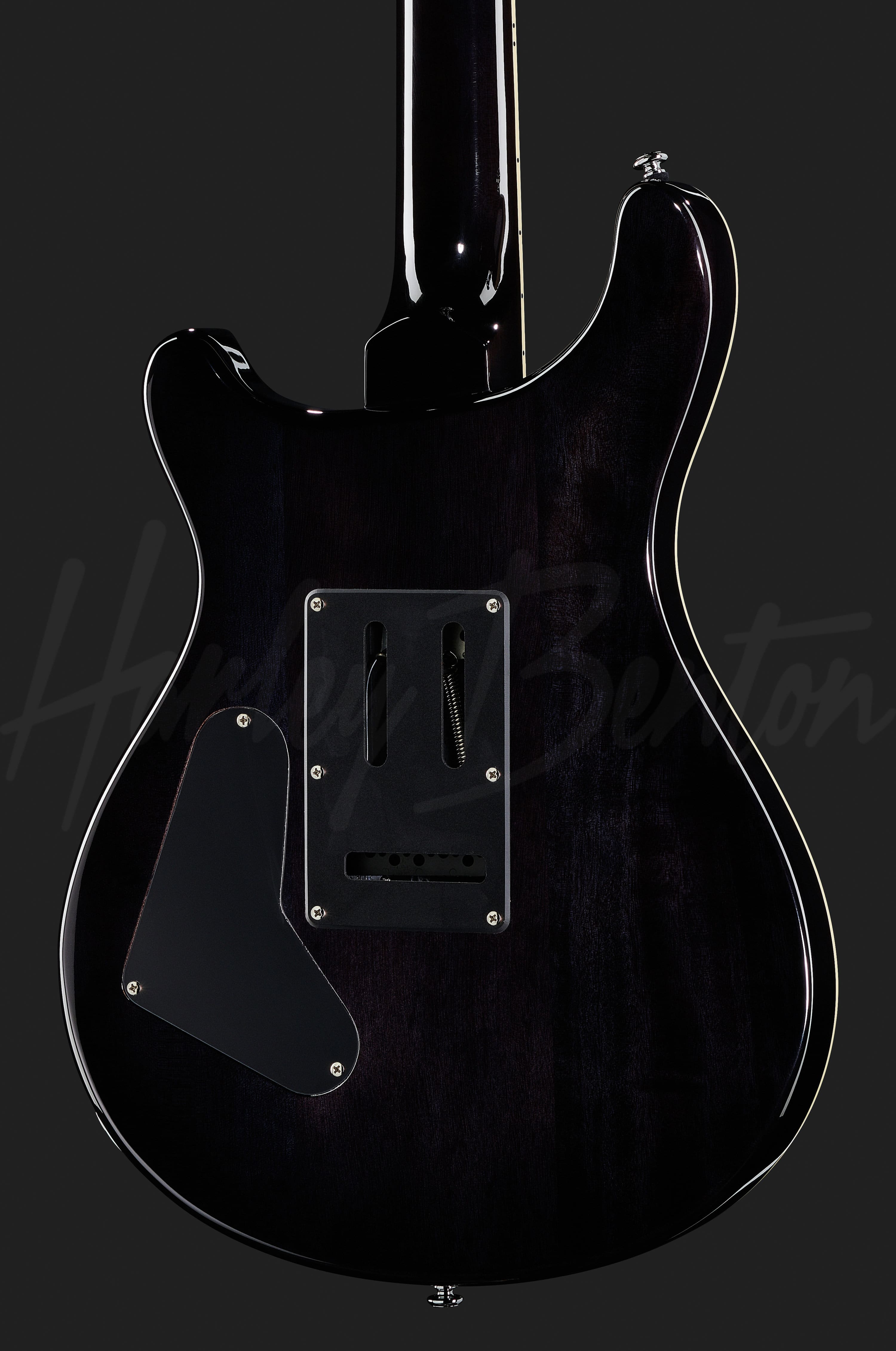 CST-24T P90 Black Flame