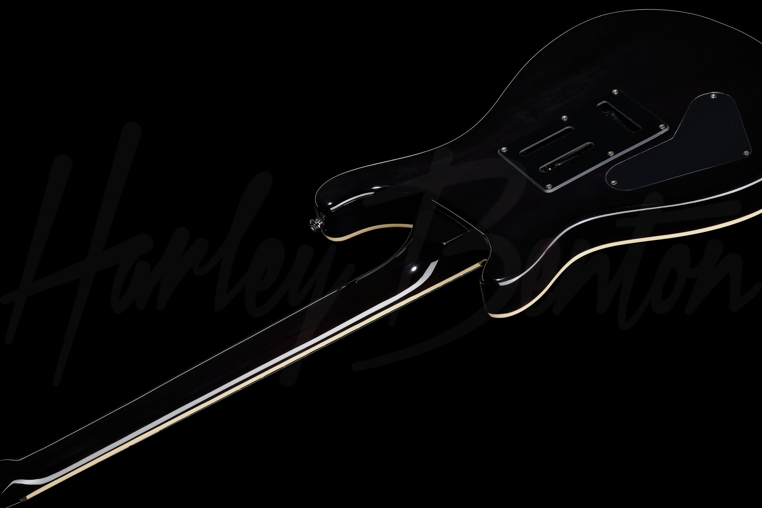 CST-24T P90 Black Flame
