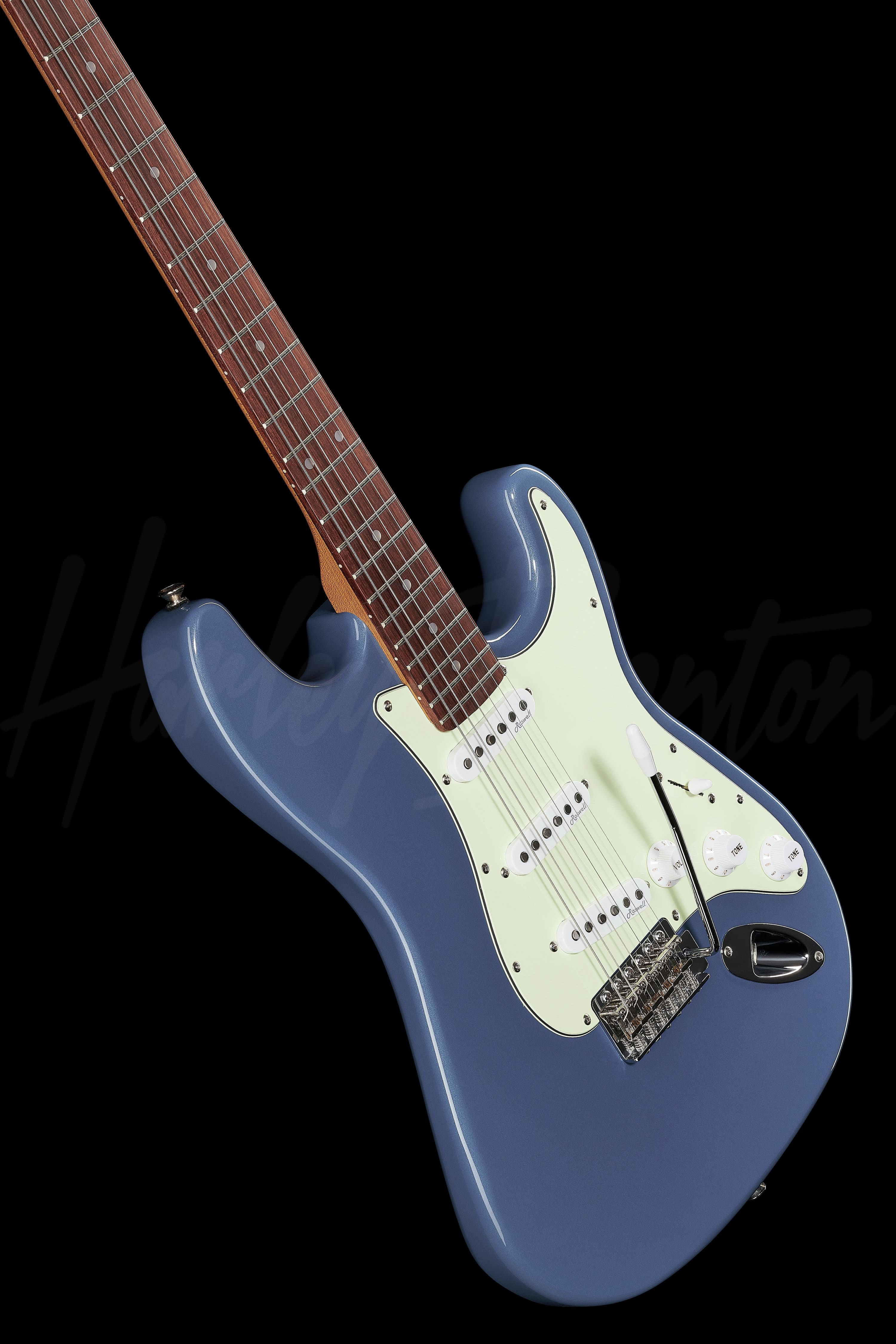 ST-62CC RW Lake Placid Blue - Harley Benton