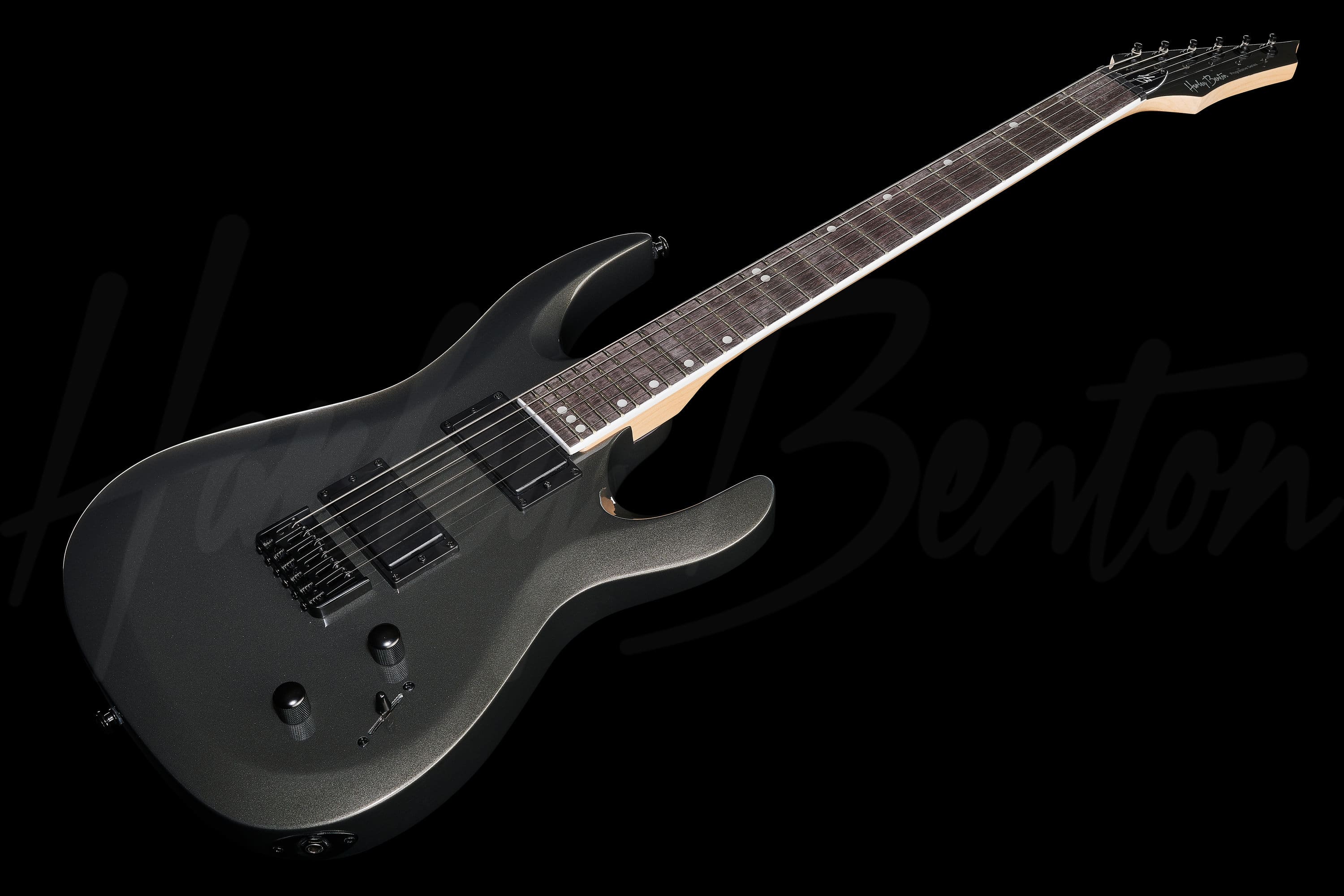 R-446 Graphite Metallic - Harley Benton
