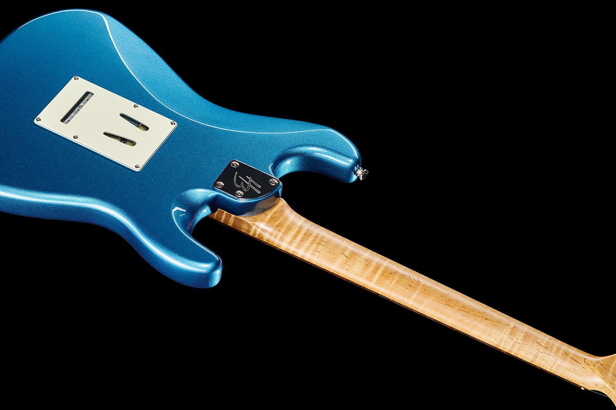 ST-Modern Plus HSS LH Lake Placid Blue
