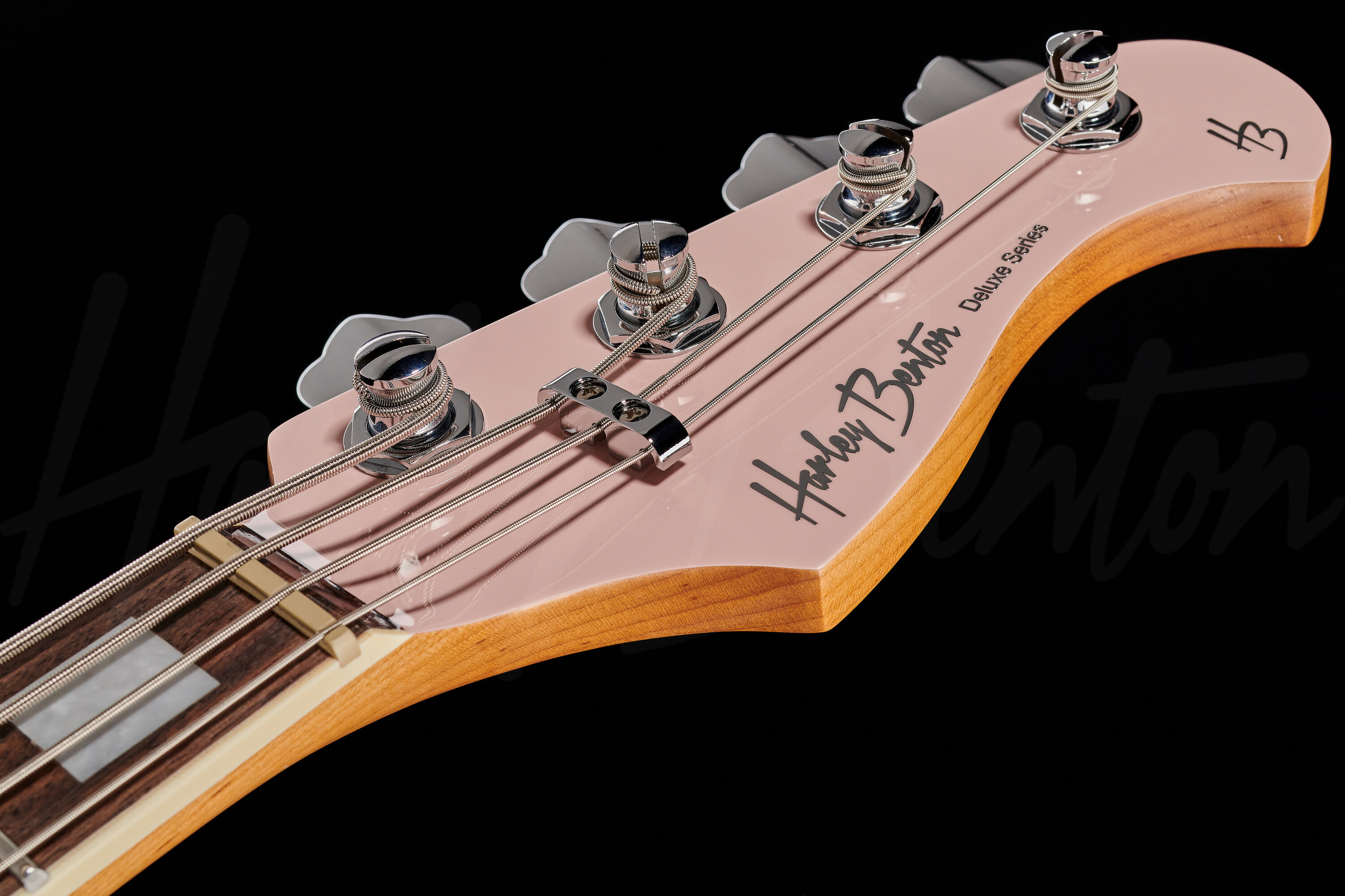 MV-4P Shell Pink