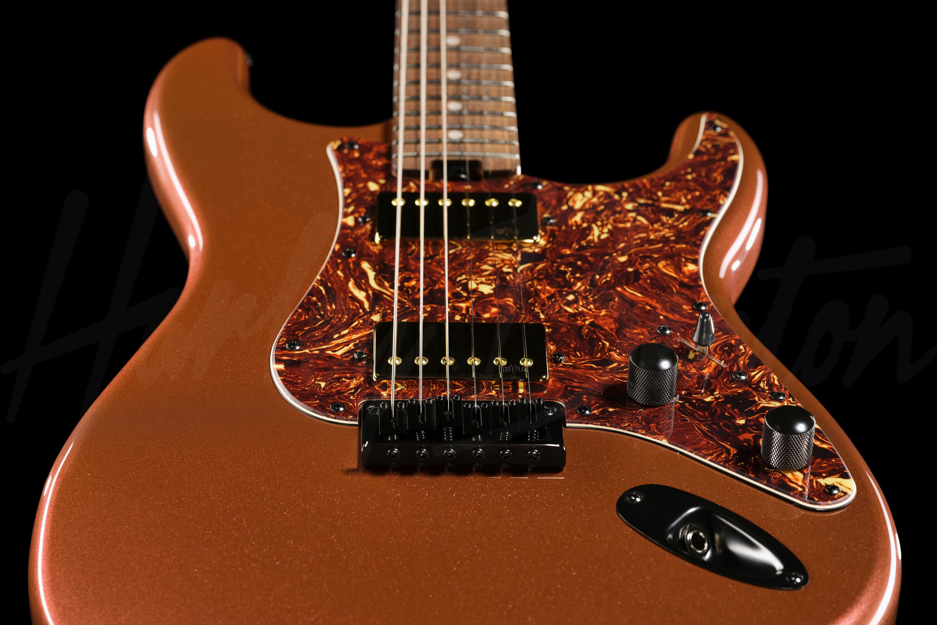 Cinque nuove finiture e pickup aggiornati: torna la Harley Benton ST-Modern HH