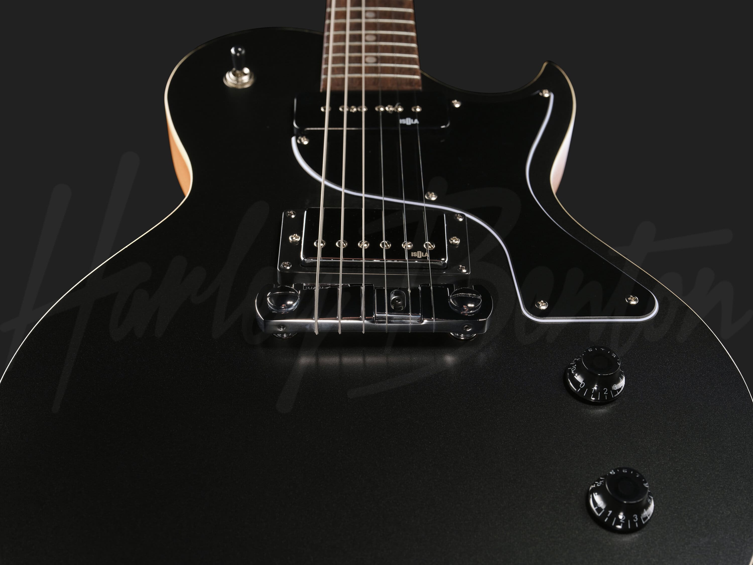 La Harley Benton SC-Special Hybrid riunisce P90 e humbucker splittabile a 199 euro